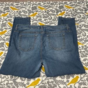 Torrid Medium Wash Skinny Jeans EUC Size 20S